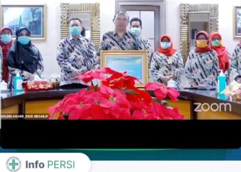 Terbaik Tangani Covid-19, RSUD Sidoarjo Terima PERSI Golden Award 2020