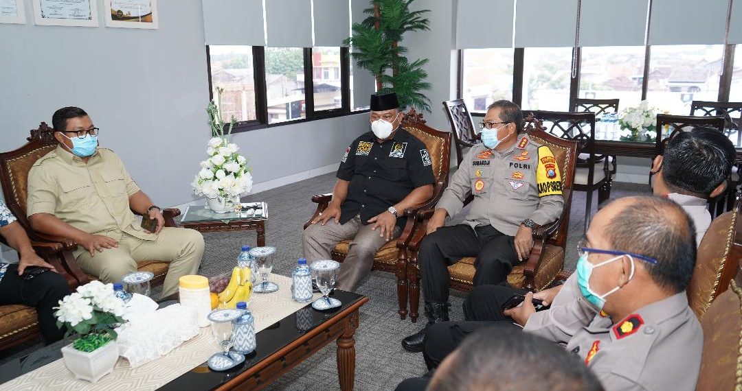 Datangi Kapolresta, Anggota Komisi III DPR RI Tanyakan Kasus Pengadaan Seragam PNS Pemkab Sidoarjo