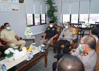 Datangi Kapolresta, Anggota Komisi III DPR RI Tanyakan Kasus Pengadaan Seragam PNS Pemkab Sidoarjo