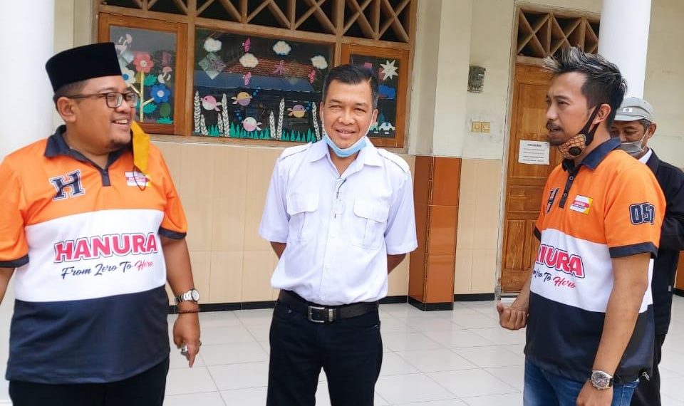 Rayakan HUT Ke-14, Partai Hanura Bagikan APD Covid-19 ke Masyarakat Dan Rumah Sakit