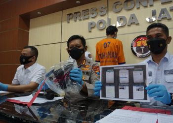 Cybercrime Polda Jatim Bekuk Mucikari Jual Wanita ABG