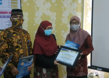 RS Aisyiyah Siti Fatimah Beri Santunan Guru TK dan TPQ Tulangan