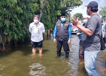 Rumah Terendam Banjir, Puluhan Warga Kota Sidoarjo Mengungsi