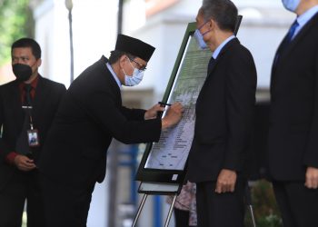 Bupati Sidoarjo Gus Muhdlor Wajibkan Kepala OPD Teken Pakta Integritas