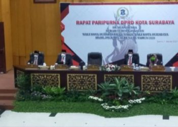 Gubernur Khofifah Pimpin Sertijab Wali Kota Surabaya