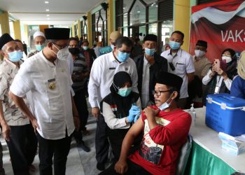 Ribuan Ulama dan Imam Masjid Sidoarjo Mulai Jalani Vaksinasi Covid-19