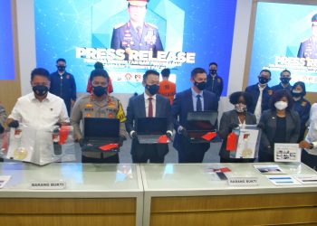 Polda Jatim Bongkar Komplotan Penipu Modus Laman Palsu Korban 30 Ribu WNA Amerika