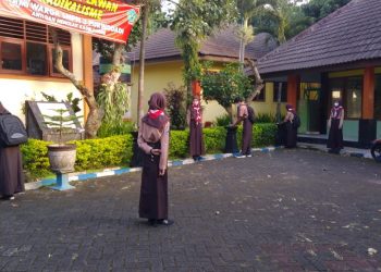 Murid Antusias Hadir Ke Sekolah Ikuti Pelajaran
