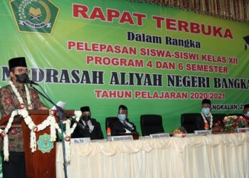 Hadiri Wisuda MAN Bangkalan, Bupati Ra Latif Ajak Pelajar Cerdas dan Berakhlak