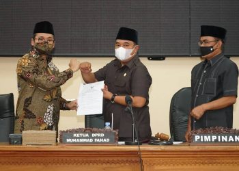 Bupati Bangkalan Ra Latif Sampaikan Laporan Pertanggungjawaban saat Rapat Paripurna DPRD