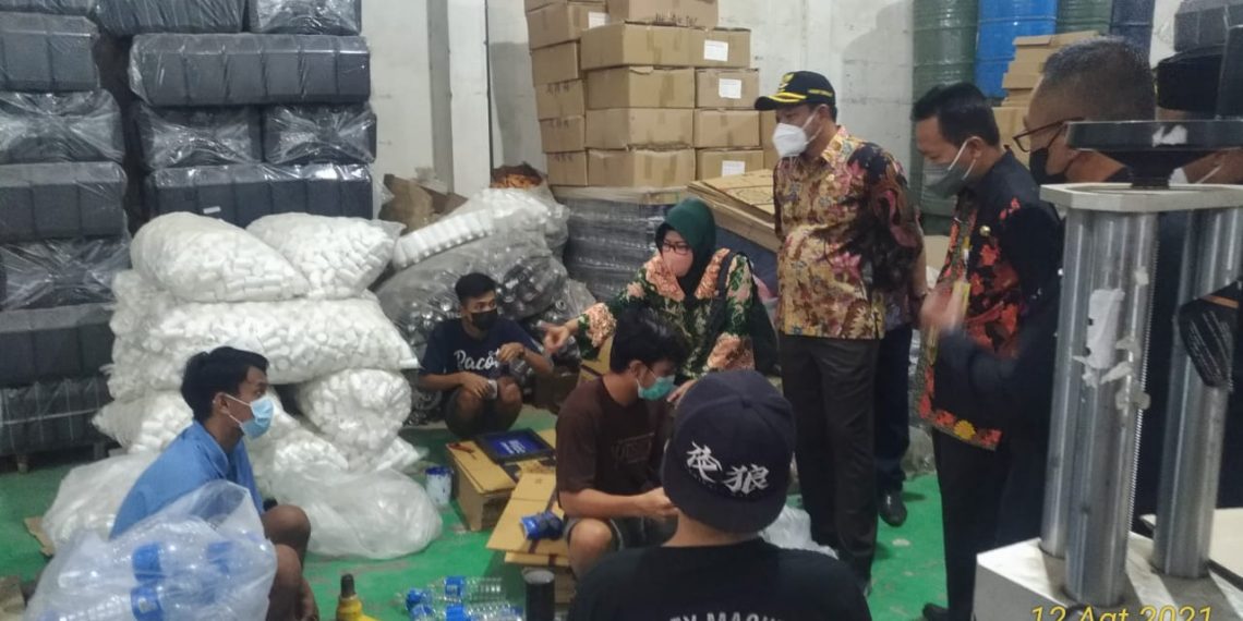 Wabup Sidoarjo Minta Polisi Tutup Pabrik Air Keras Ilegal