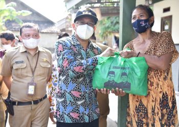 Bupati Gus Muhdlor Tambah Lagi 100 Ribu Paket Sembako