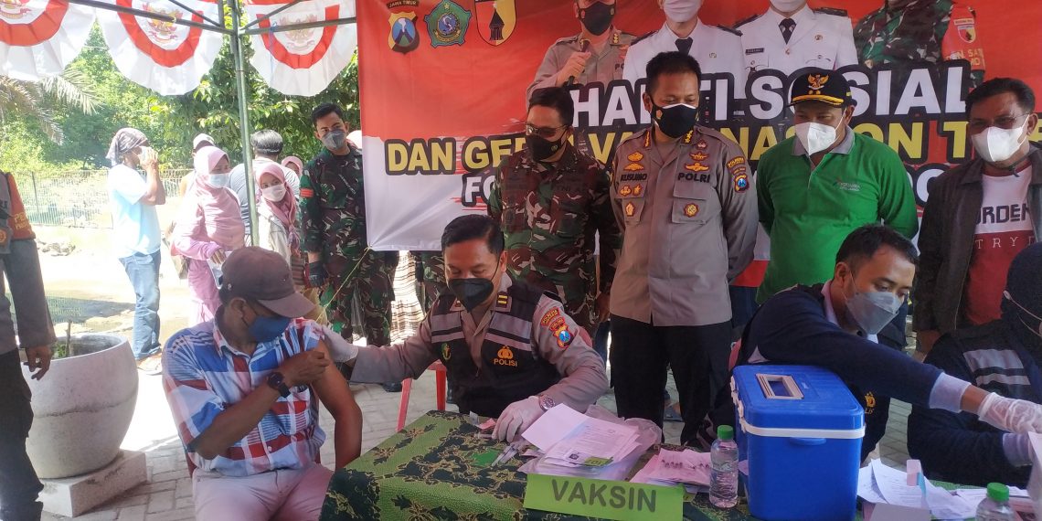 Forkopimda Sidoarjo Tinjau Vaksinasi Ratusan Warga Terpencil Kepetingan