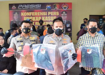 Polisi Tembak Pembunuh Sadis Kakak Beradik Di Waru Sidoarjo