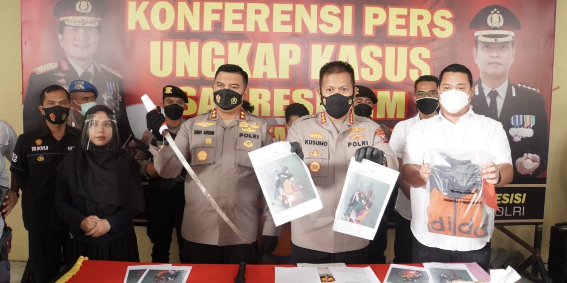 Polisi Ringkus Pelaku Begal Bersenjata Samurai