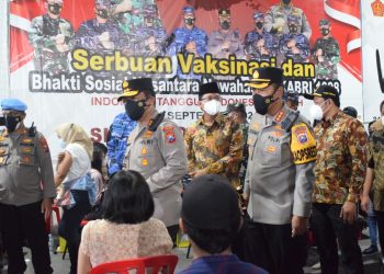Serbuan Vaksinasi 12.000 Dosis dan 1.500 Bansos Alumni AKABRI 1998 di Sidoarjo