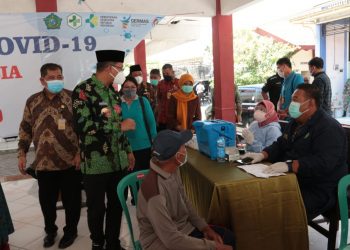 Vaksinasi Lansia Sidoarjo Dosis Pertama Capai 40,5 Persen