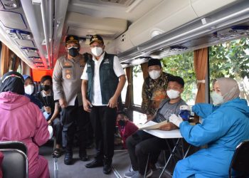 Forkopimda Sidoarjo Bersama Wartawan Sukseskan Percepatan Vaksinasi