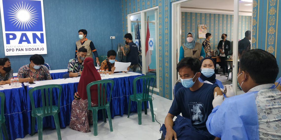 DPD PAN Sidoarjo Gelar Vaksinasi Dosis 2 Kepada 800 Warga