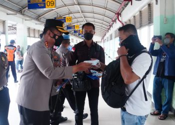 Jelang Nataru, Kapolresta Sidoarjo Cek Prokes Terminal Purabaya