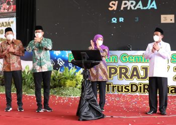 Gubernur Jatim Khofifah Resmikan Pelayanan Publik Virtual SiPraja Sidoarjo