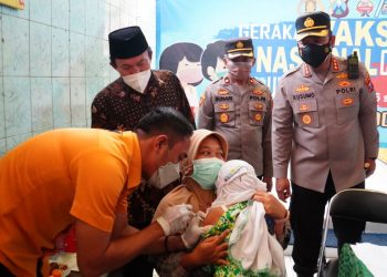 Kapolresta Sidoarjo Pantau Vaksinasi Merdeka Anak di MINU Ngingas Waru
