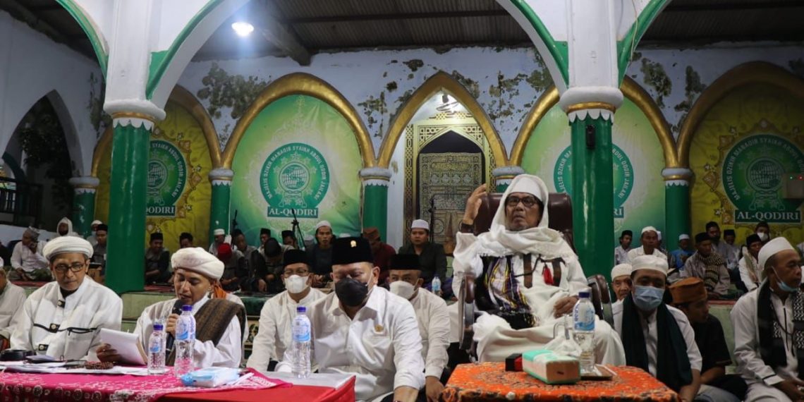 Ketua DPD RI LaNyalla Hadiri Dzikir Manaqib di Ponpes Al-Qodiri Jember