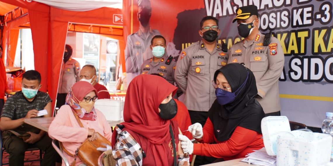 Jumlah Penderita Covid-19 Melonjak, Polresta Sidoarjo Genjot Vaksinasi Dosis Kedua dan Booster