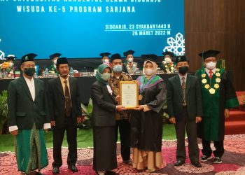 Tembus Level Internasional, Unusida Sidoarjo Wisuda 44 Sarjana  dan Target Terima 1000 Mahasiswa Baru