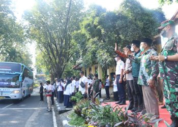 Bupati Sidoarjo Berangkatkan 20 Bus Mudik Gratis