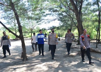 Libur Lebaran, Kapolresta Sidoarjo Pantau Wisata Bahari Tlocor