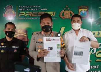 Angin Kencang Rusak Baliho Prabowo dan BHS