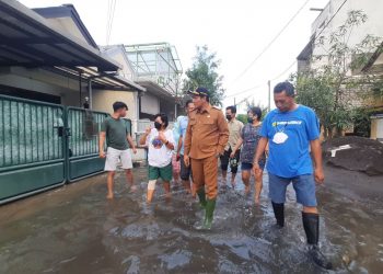 Wabup Subandi Gerak Cepat Tinjau Banjir di Kecamatan Waru