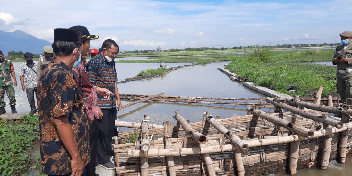 Wabup Subandi Tuntaskan Polemik Saluran Irigasi Antar Desa di Porong