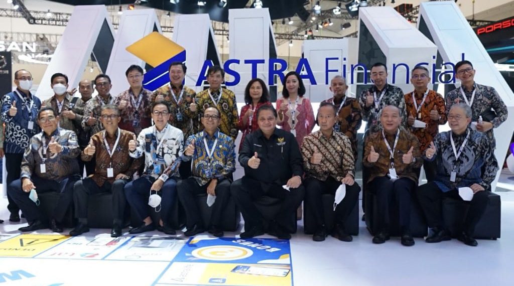 Astra Financial Dukung Industri Otomotif, Booth di GIIAS Layani Pengunjung