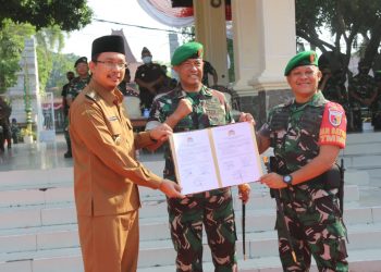 Bupati Sidoarjo Gus Muhdlor Terima Hasil TMMD ke-114 Tahun 2022