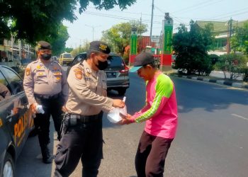 Patroli Samapta Sidoarjo, Berpatroli Sambil Berbagi