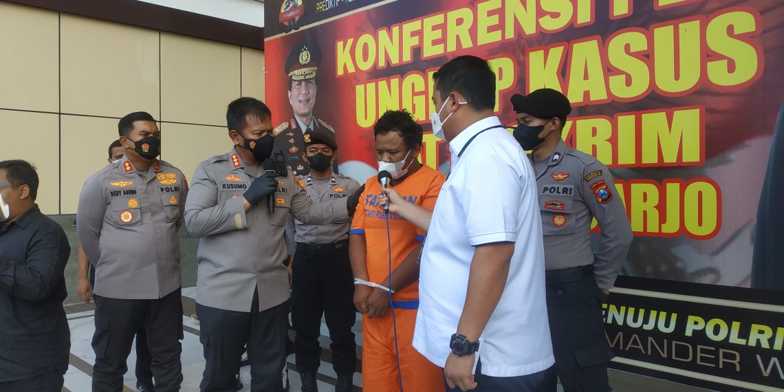 Kepergok Istri Nonton Film Porno, Suami Tega Bakar Istri dan Anak Tirinya