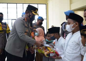 Peringati Maulid Nabi, Polresta Sidoarjo Gelar Khitan Gratis dan Santuni Anak Yatim