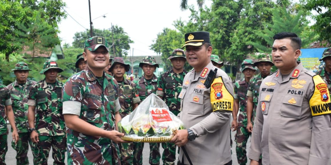 Sambut HUT TNI KE-77, Kapolresta Sidoarjo Lakukan Kunjungan Sinergitas Kamtibmas