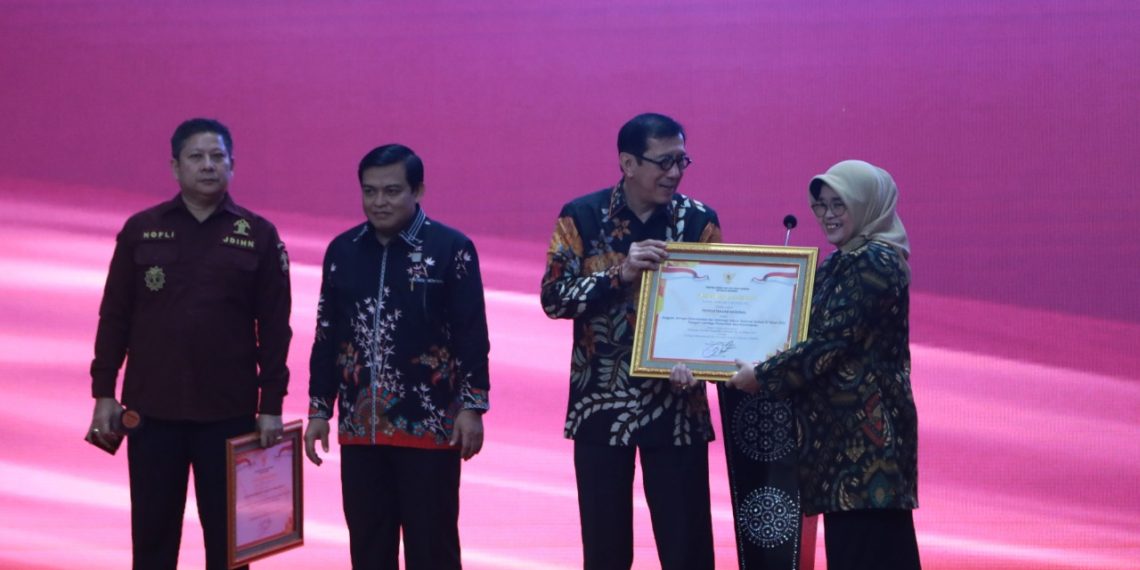 Raih JDIHN Awards 2022, Perpusnas Kembangkan Aplikasi Berbasis IOS dan Android