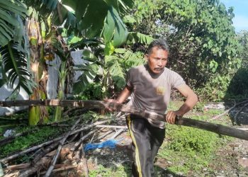Hari Ketiga Pasca Puting Beliung, Kerja Bakti di Desa Sidokepung Masih Berlangsung