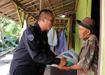 HUT Humas ke – 71, Polres Batu Gelar Bansos Peduli Lansia