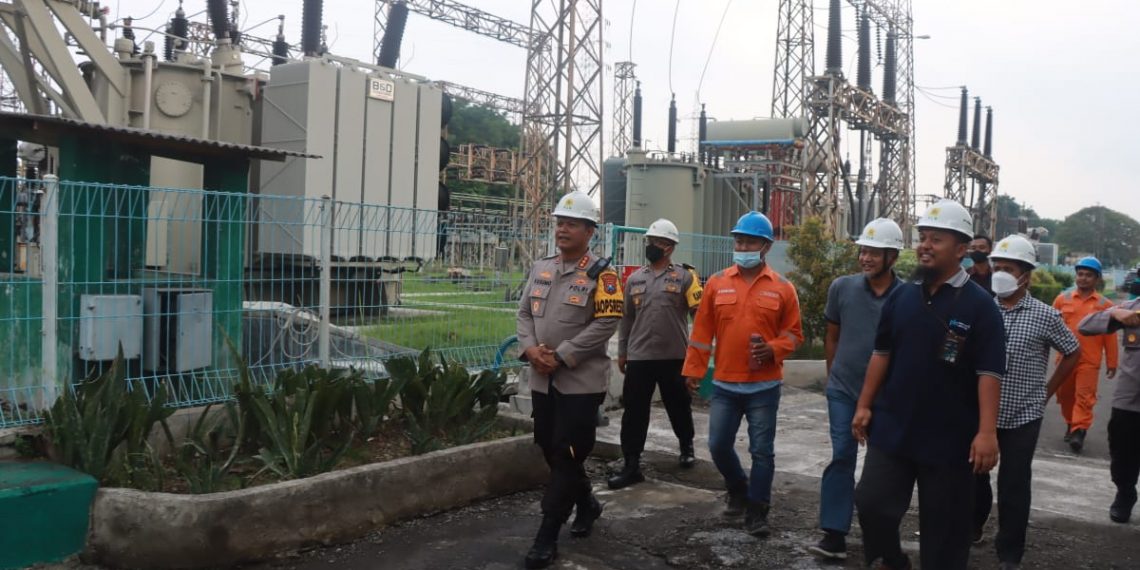 Pastikan Pasokan Listrik Aman Jelang KTT G20, Kapolresta Sidoarjo Tinjau UIT PLN Taman