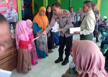 Polresta Sidoarjo Bagikan Santunan kepada 50 Anak Yatim Piatu
