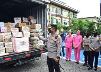 Polresta Sidoarjo Kirimkan Bantuan untuk Korban Gempa Cianjur
