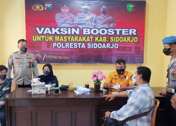 Polsek di Sidoarjo Masifkan Vaksinasi Booster