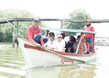 Wabup Subandi Resmikan Desa Wisata Susur Sungai Tambak Cemandi Sedati