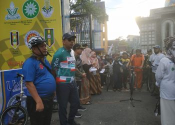 Emir Firdaus Gowes Bareng Bupati Gus Muhdlor Ramaikan Semarak Pra Muktamar Muhammadiyah