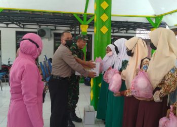 Polresta Sidoarjo Santuni Anak Yatim di Krembung